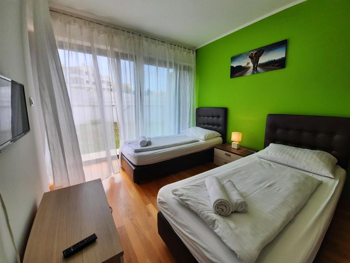 Maslina Apartment Premantura Exterior foto